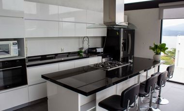 Casa en venta, Balcón del Lago, Valle de Bravo.