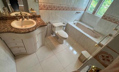 casa frente al mar de venta en portoviejo crucita Y/T