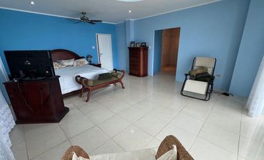 casa frente al mar de venta en portoviejo crucita Y/T