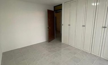 RENTO CASA REMODELADA, EN LA NUEVA CHAPULTEPEC, A UNA CUADRA DEL BULEVAR