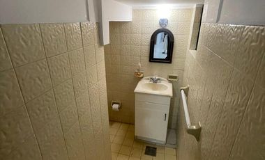 RENTO CASA REMODELADA, EN LA NUEVA CHAPULTEPEC, A UNA CUADRA DEL BULEVAR