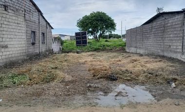SANTA ELENA VENDO TERRENO DE 240 MT2 VIA A ANCONCITO A 300 METROS DE SOLCA, EXCELENTE UBICACION OPORTUNIDAD