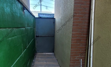 EN VENTA CASA AMPLIA EN CONDOMINIO VALLE LOA.