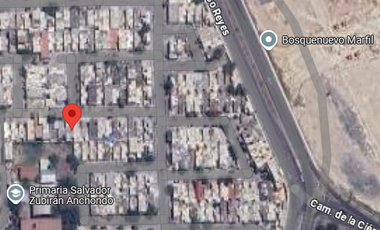 CASA EN REMATE, EN EXHACIENDA SANTA ROSA