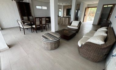 casa de venta en manta zona santa marianita Y/T