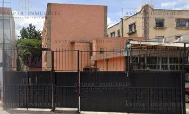 VENTA DE CASA EN AV CAFETALES, FRACC. HACIENDAS DE COYOACAN CDMX.