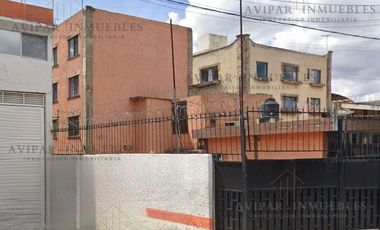 VENTA DE CASA EN AV CAFETALES, FRACC. HACIENDAS DE COYOACAN CDMX.