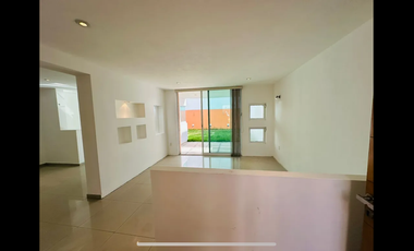 CASA EN VENTA EN LA ESTANCIA