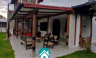 VENDO QUINTA PUEMBO