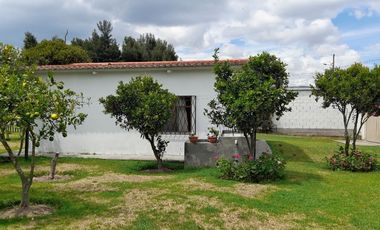 VENDO QUINTA PUEMBO