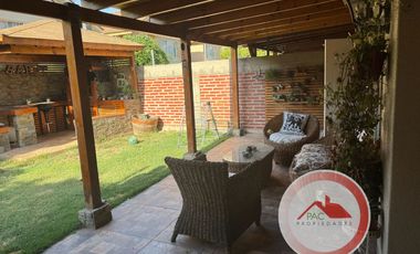 Casa en venta Condominio 4 dormitorios