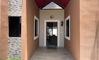 Renta de casa de un piso en Baspul, tres recámaras con PANELES SOLARES