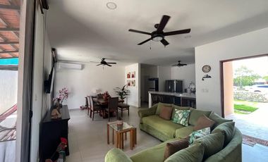 Renta de casa de un piso en Baspul, tres recámaras con PANELES SOLARES