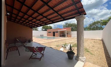 Renta de casa de un piso en Baspul, tres recámaras con PANELES SOLARES