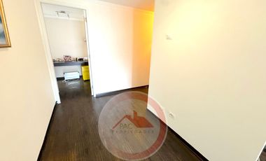 Excelente departamento en interior condominio