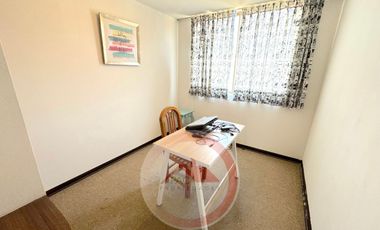 Excelente departamento en interior condominio