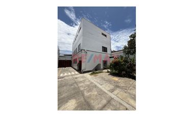 Venta De Local Comercial Y/O Terreno Urb San Juan Bautista Villa