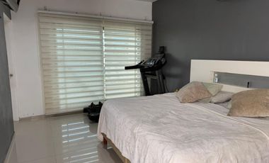 VENDO CASA MODERNA Y AMPLIA EN ZONA NORTE