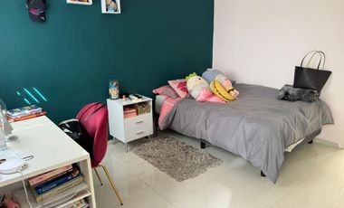 VENDO CASA MODERNA Y AMPLIA EN ZONA NORTE