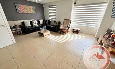 Impecable casa en microbarrio residencial