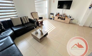 Impecable casa en microbarrio residencial