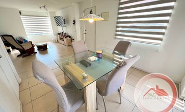 Impecable casa en microbarrio residencial