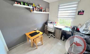 Impecable casa en microbarrio residencial