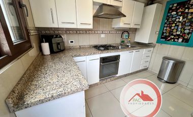 Amplio terreno, casa venta 4 dormitorios, cerca mall Plaza norte