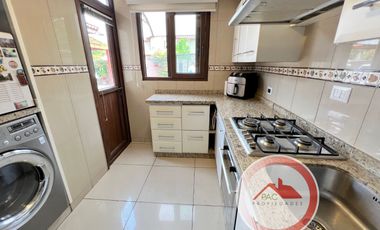 Amplio terreno, casa venta 4 dormitorios, cerca mall Plaza norte