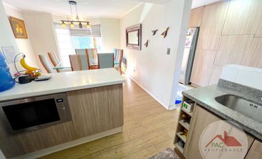 Casa venta 4 dormitorios, quincho y piscina, cocina ampliada y remodelada, Valle lo Campino