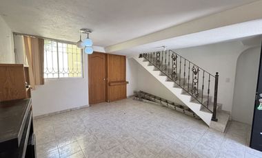 Casa en RENTA Santa María de Las Rosas Toluca