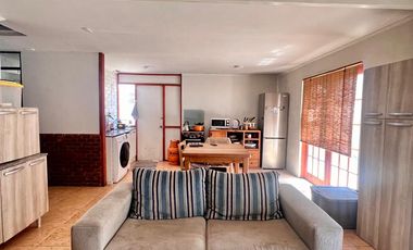 ¡Casa en Venta en Ciudad Satélite, Maipú!