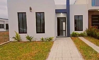 VENDO CASA DE UN NIVEL EN FRACCIONAMIENTO CON VIGILANCIA