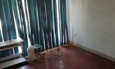 CASA CON EXCELENTE TERRENO