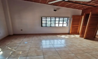 VENTA CASA: Camino del Marino #28, Colonia Club Náutico Puente Viejo, C.P. 45887, Juanacatlán, Jalisco