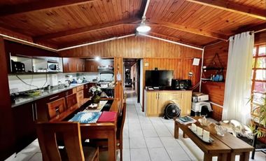 Casa En Venta Con Galpón 510m2, La Granja.