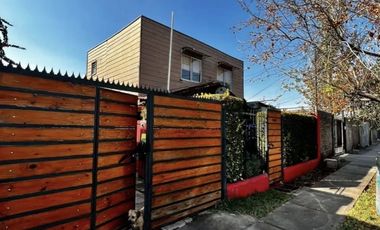 Casa En Venta Con Galpón 510m2, La Granja.