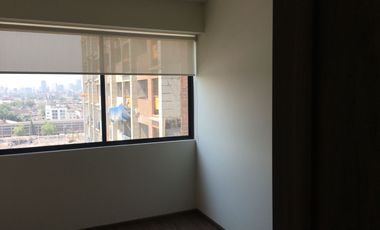 Semi nuevo con Vista panorámica piso 9