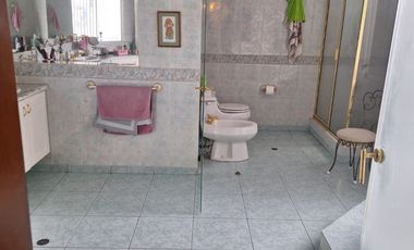 departamento en venta Gonzales Suarez Quito Ecuador 3 dormitorios