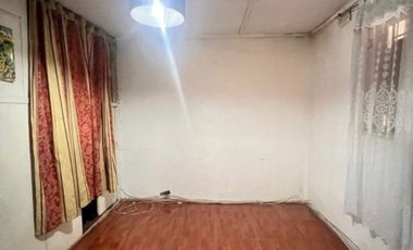 Casa En Venta, 2 Dorm. Sector, 5 De Abril, Estación Central