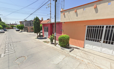 PROPIEDAD DE OPORTUNIDAD!! EXCELENTE CASA EN LAURELES DEL SUR, SAN LUIS POTOSI!!!