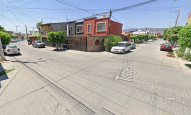 PROPIEDAD DE OPORTUNIDAD!! EXCELENTE CASA EN LAURELES DEL SUR, SAN LUIS POTOSI!!!