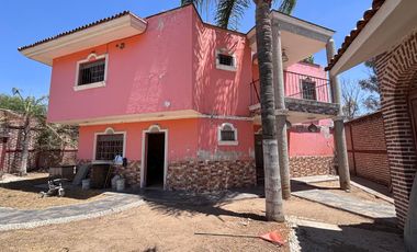CASA EN VENTA EN LA PIEDRERA - EL SALTO