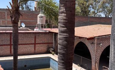 CASA EN VENTA EN LA PIEDRERA - EL SALTO