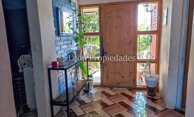 Leon Propiedades arrienda casa en sector lo Águila, Curacaví.