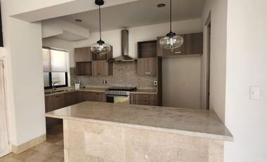 CASA EN VENTA PUERTA DEL BOSQUE SAN FRANCISCO DEL RINCÓN.