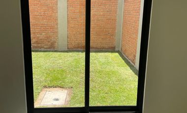 SEMINUEVO DEPARTAMENTO EN RENTA ZONA INDUSTRIAL CERCA WV