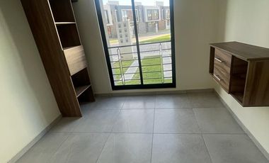 SEMINUEVO DEPARTAMENTO EN RENTA ZONA INDUSTRIAL CERCA WV
