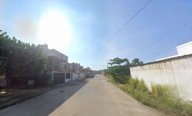 VENTA CASA:  Av. Bellavista 2417, Puerto Mexico, 96510 Coatzacoalcos, Veracruz, México