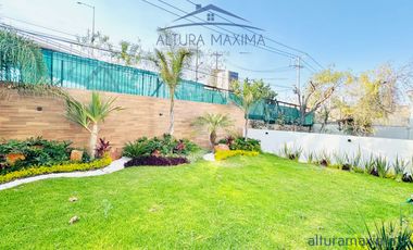 Lujosa Casa en Renta Puerta de Hierro Zona Andares Zapopan